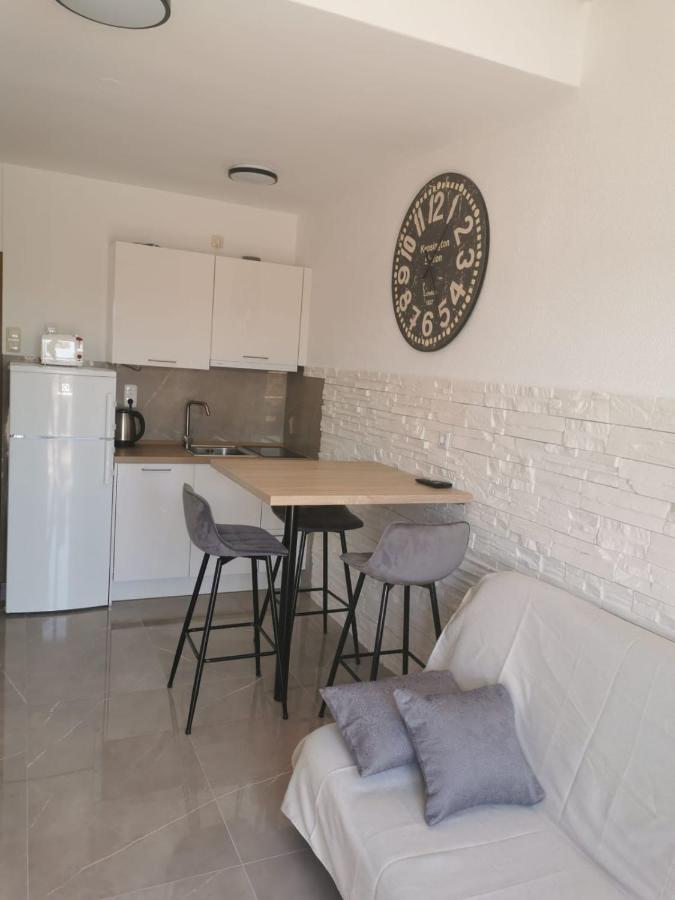 Apartments Marina 特罗吉尔 外观 照片